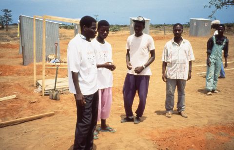 Refugees from Caxito were relocated to Luanda as part of this program. 
